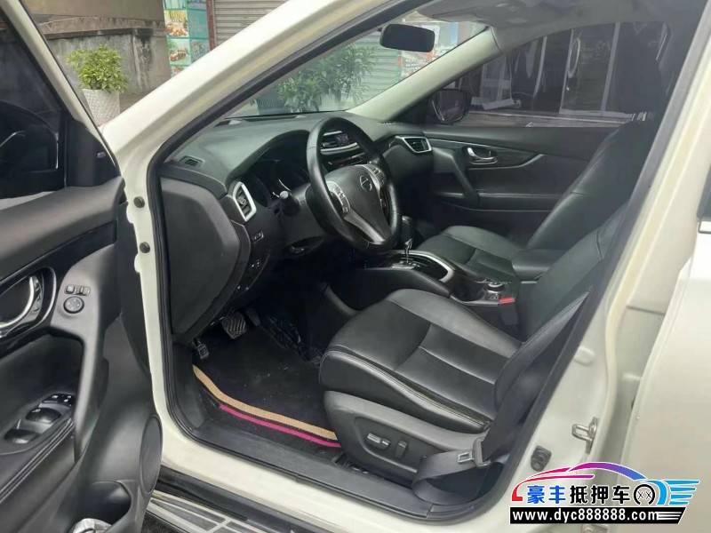 15年日产奇骏轿车抵押车出售