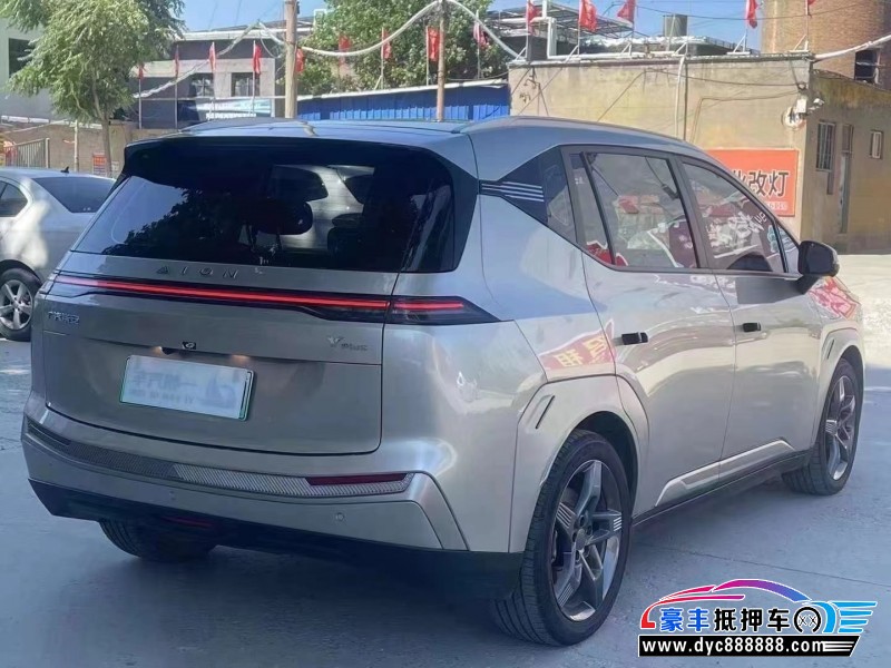 23年埃安Y70轿车抵押车出售