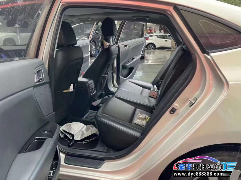 16年现代名图轿车抵押车出售