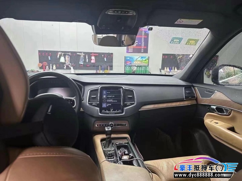 17年沃尔沃XC90轿车抵押车出售