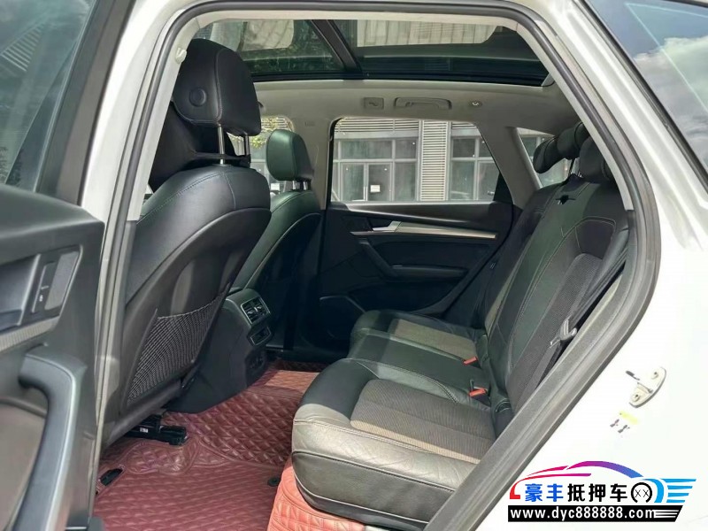 19年奥迪Q5轿车抵押车出售