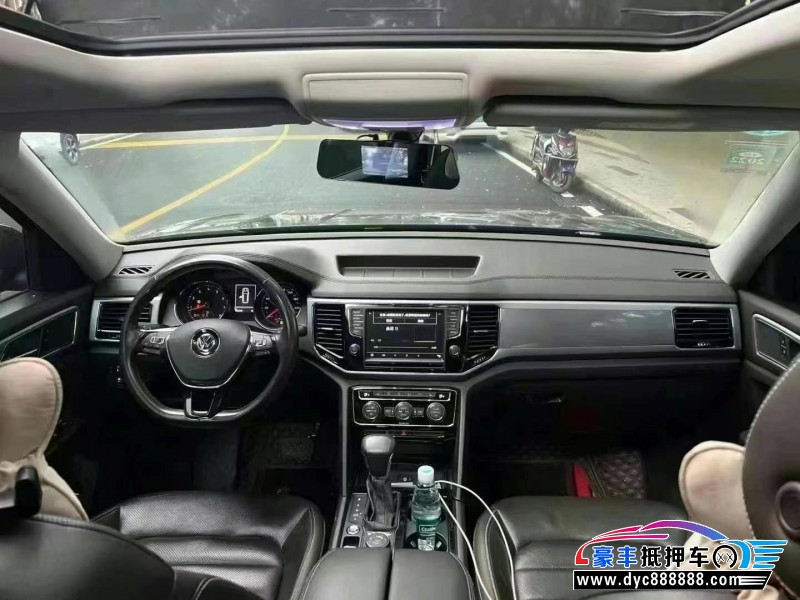 18年大众途昂轿车抵押车出售