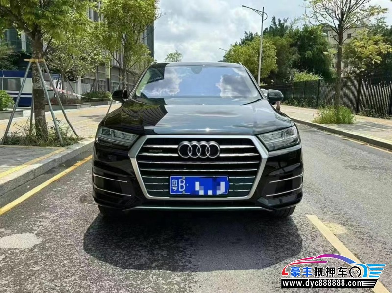 18年奥迪Q7轿车抵押车出售