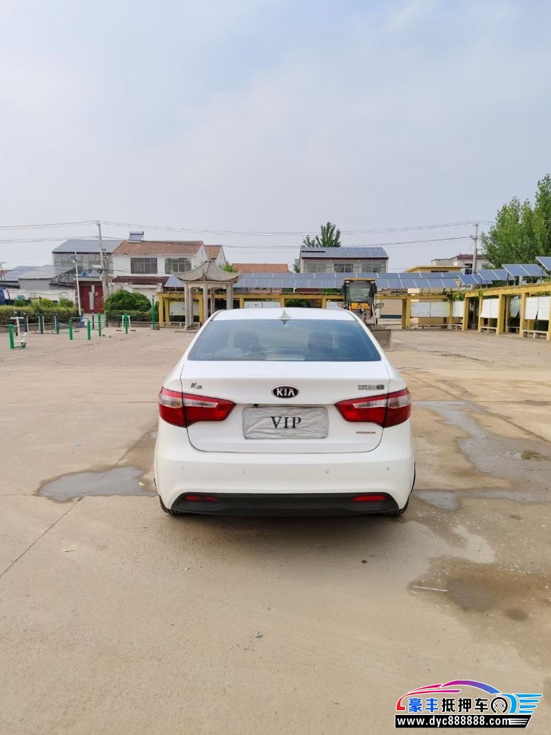 14年起亚K2轿车抵押车出售