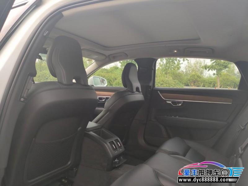 24年沃尔沃S90轿车抵押车出售