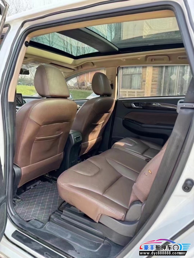 17年力帆汽车轩朗轿车抵押车出售