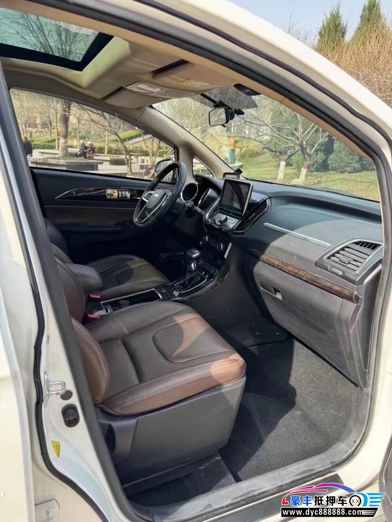 17年力帆汽车轩朗轿车抵押车出售