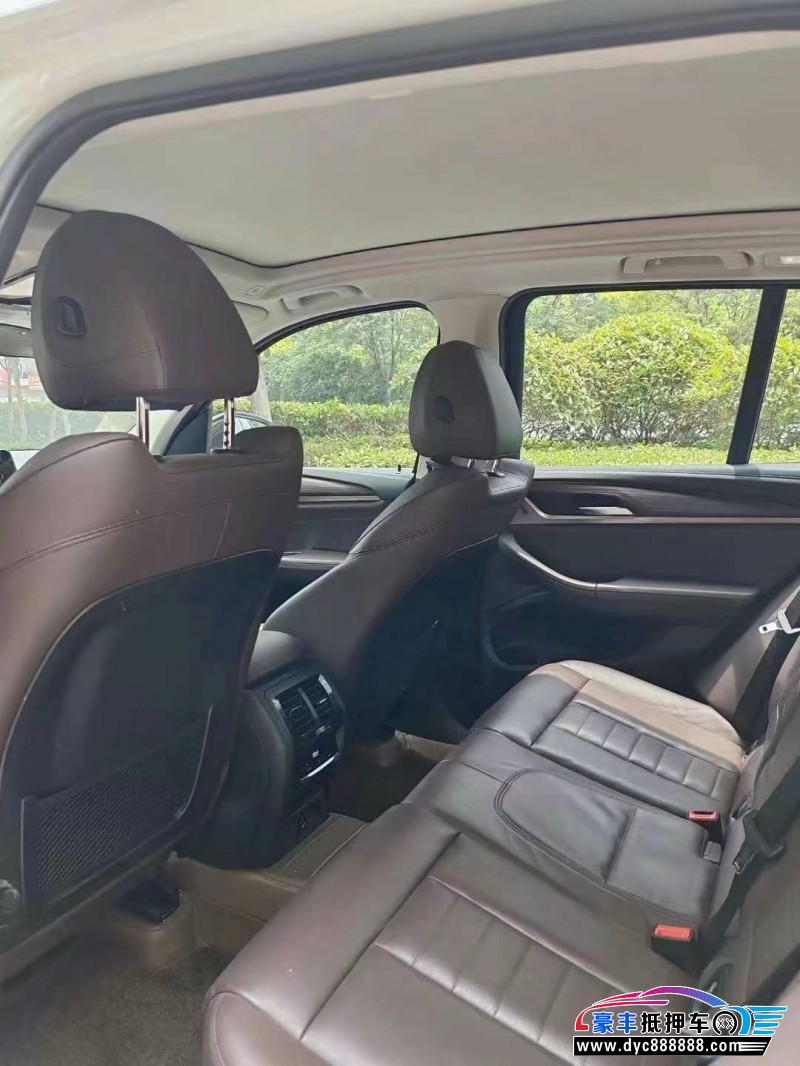 19年宝马X3轿车抵押车出售