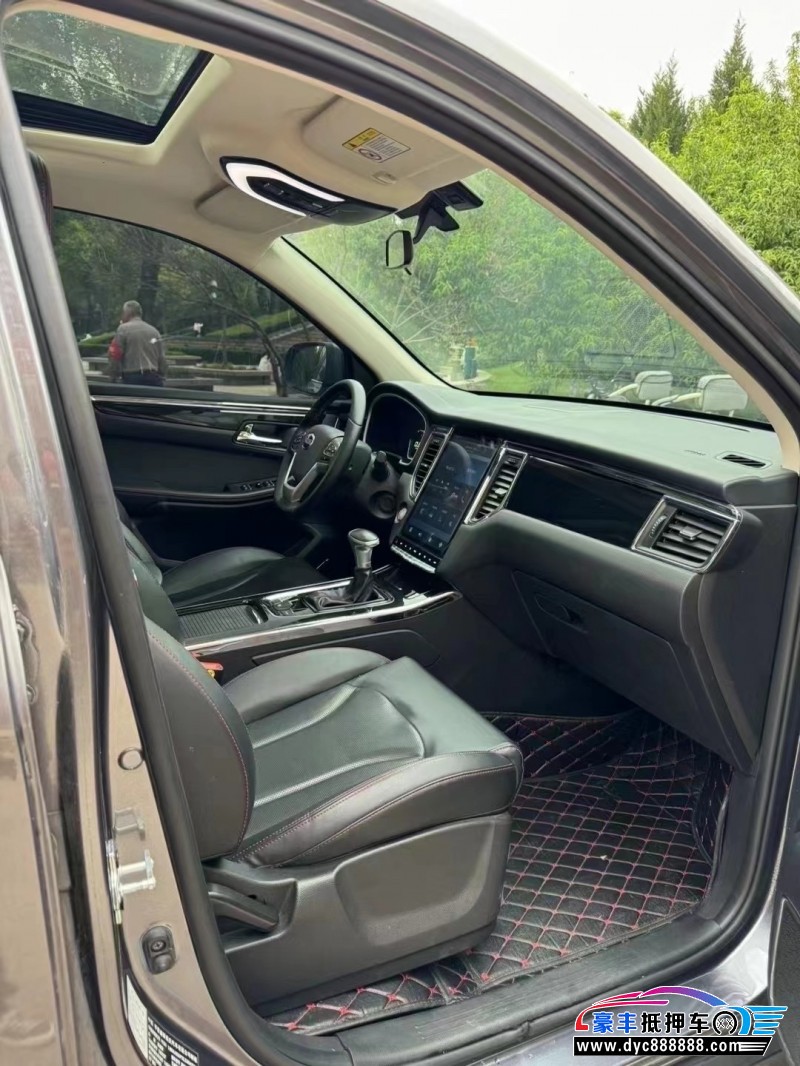 20年SWM斯威汽车G05轿车抵押车出售