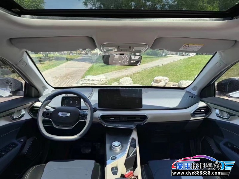 23年吉利几何轿车抵押车出售