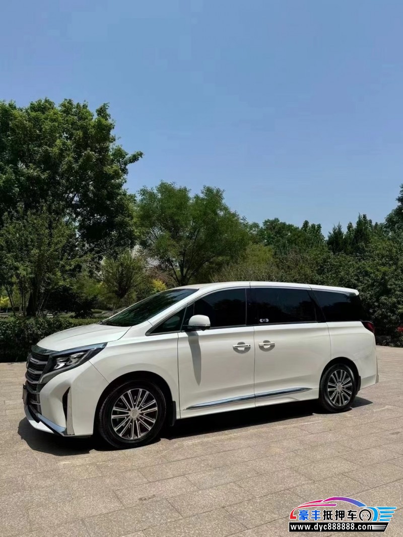 23年传祺M8轿车抵押车出售