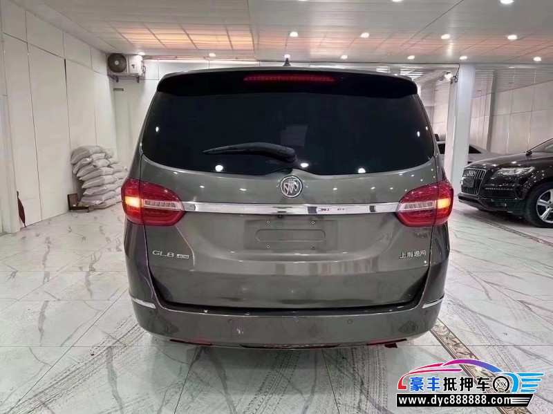 15年别克GL8轿车抵押车出售