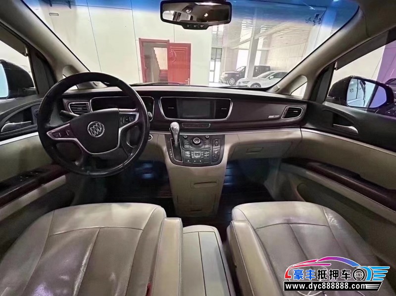 15年别克GL8轿车抵押车出售