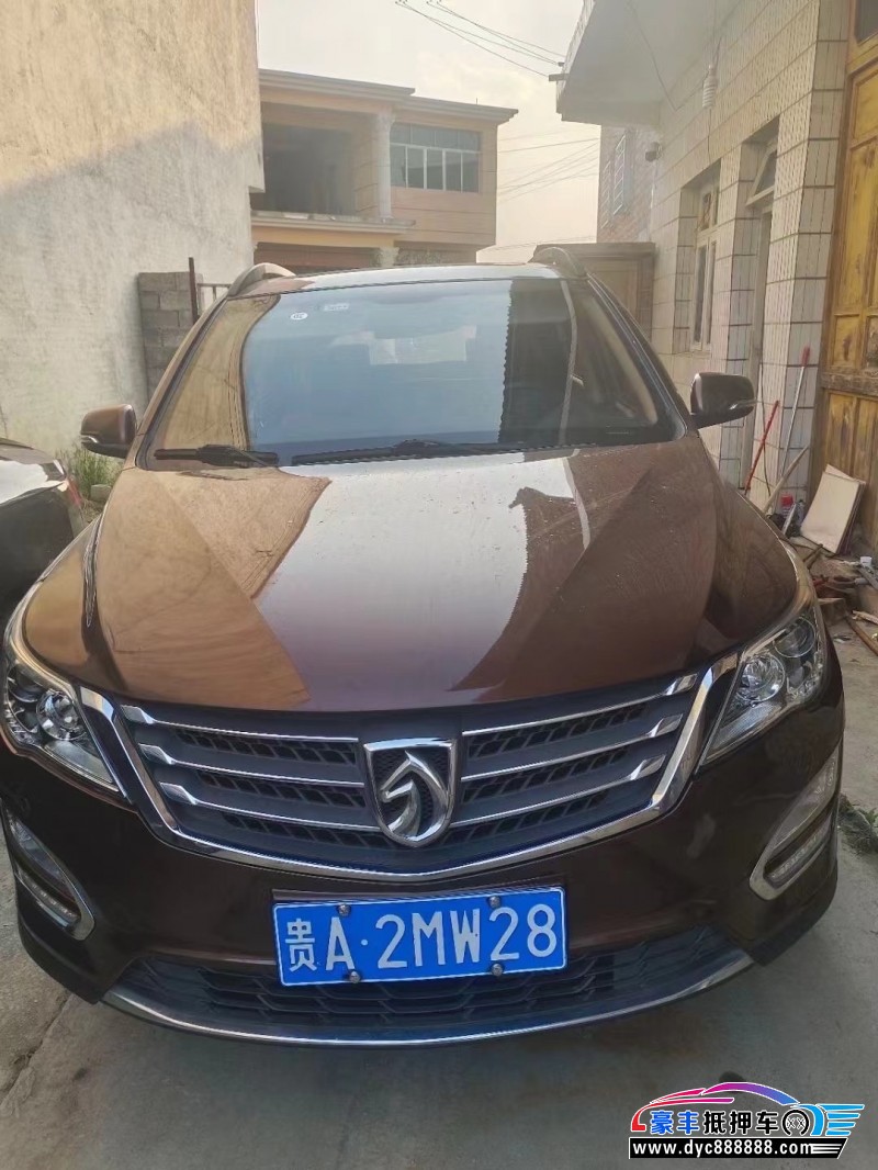 17年宝骏560轿车抵押车出售