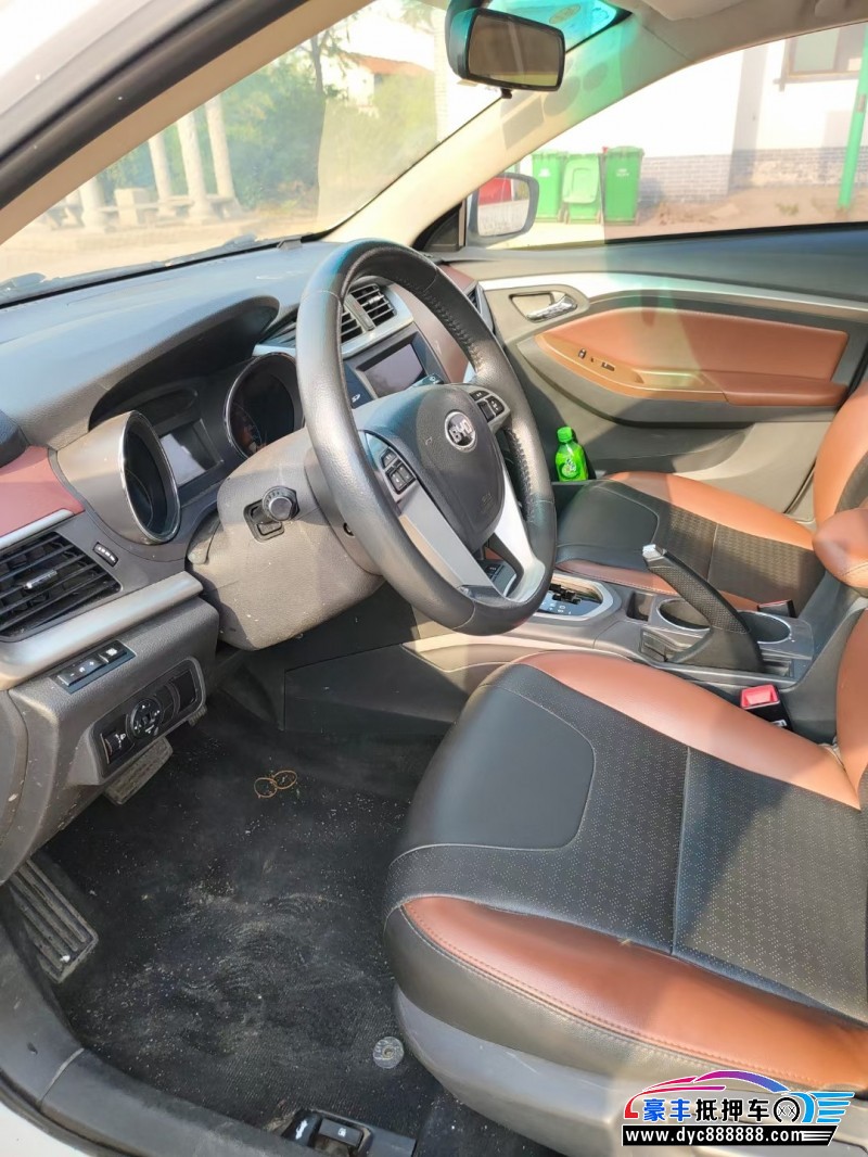 16年比亚迪G5轿车抵押车出售