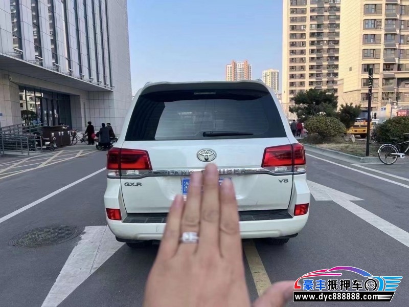 20年丰田兰德酷路泽(陆巡)轿车抵押车出售