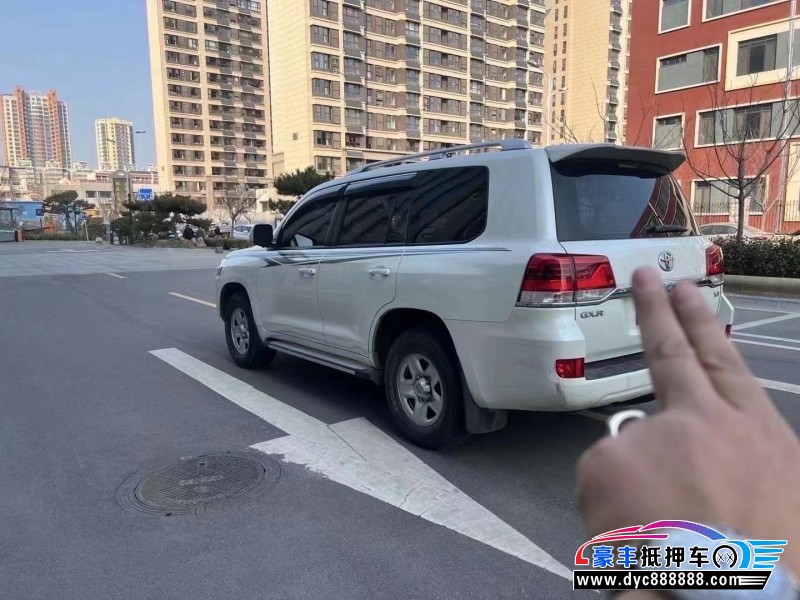 20年丰田兰德酷路泽(陆巡)轿车抵押车出售