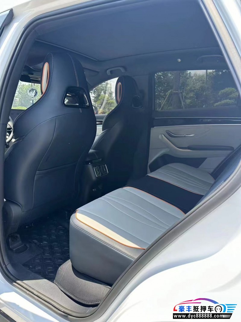 23年比亚迪宋轿车抵押车出售