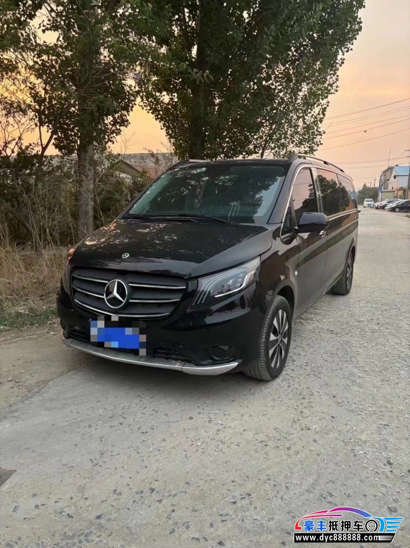 22年奔驰威霆轿车抵押车出售