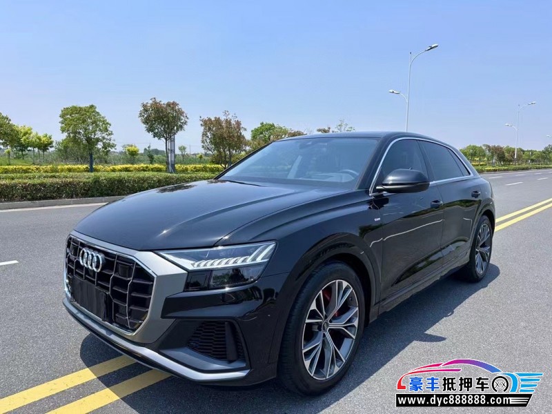 23年奥迪Q8轿车抵押车出售