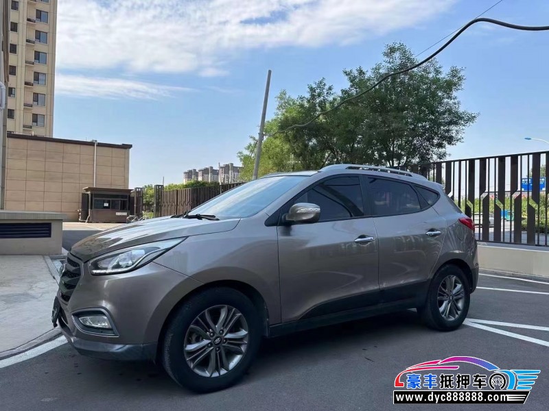 15年现代ix35轿车抵押车出售