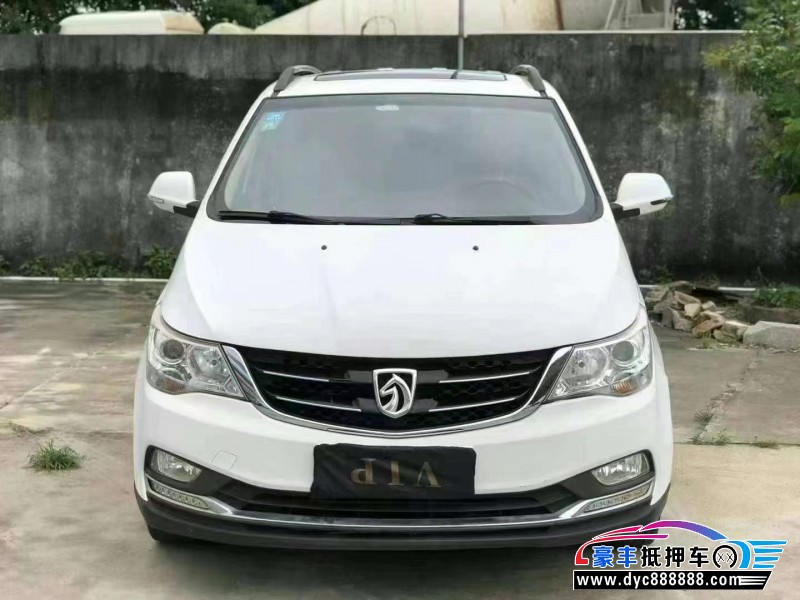 17年宝骏730轿车抵押车出售