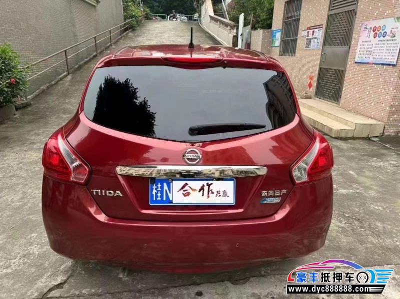 12年日产骐达轿车抵押车出售