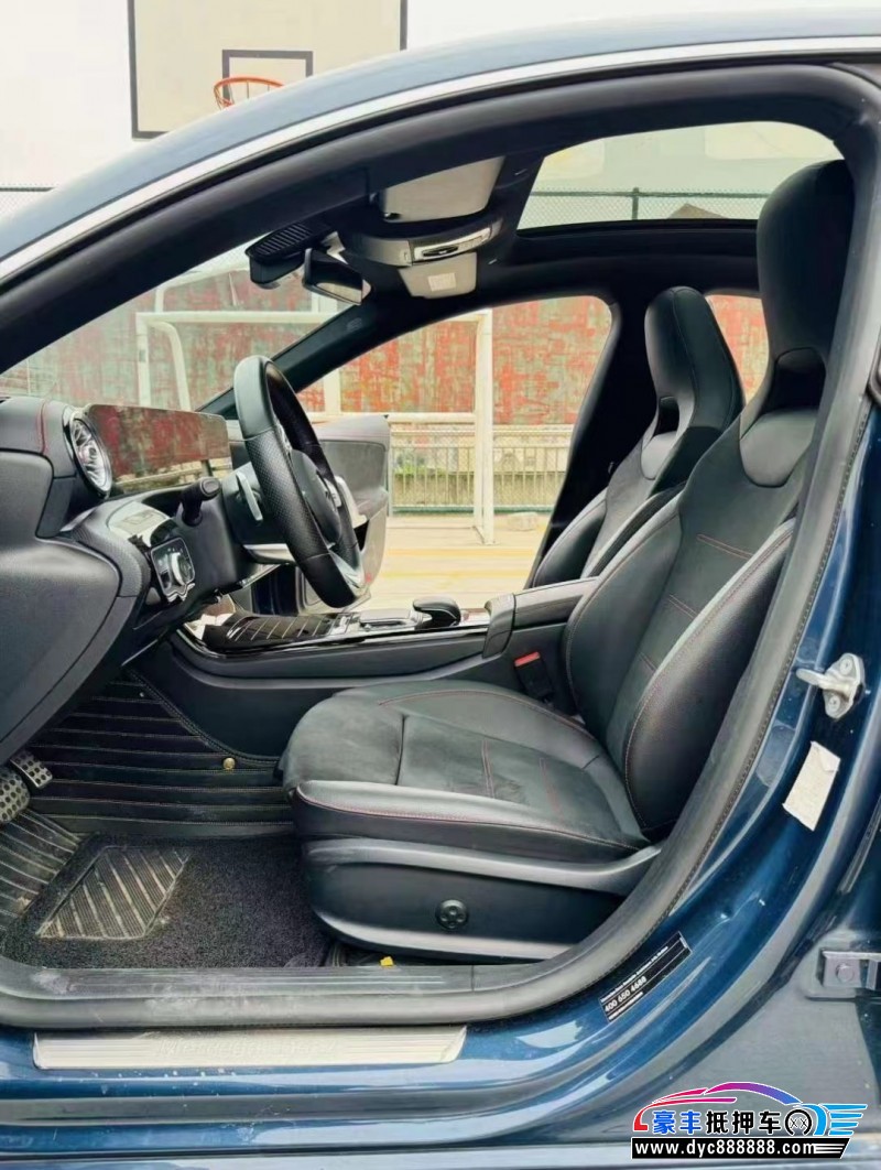 20年奔驰CLA轿车抵押车出售