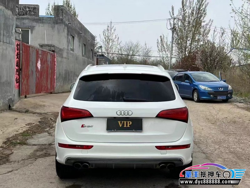 18年奥迪SQ5轿车抵押车出售