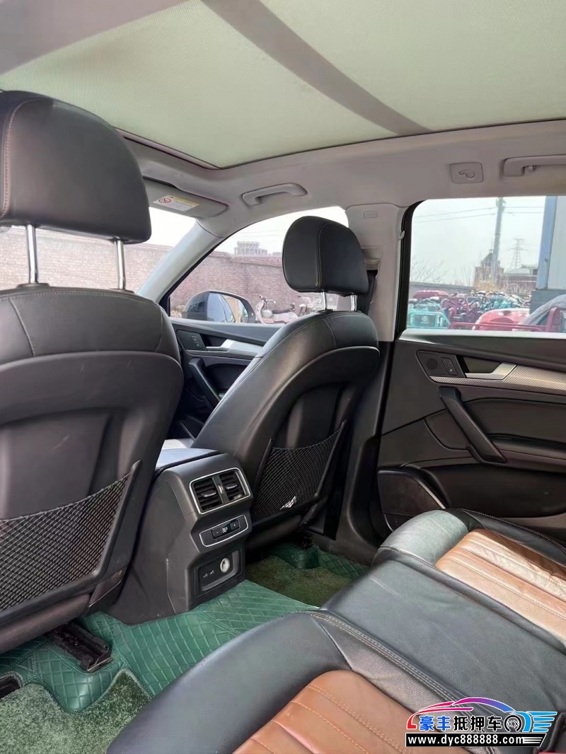 21年奥迪Q5轿车抵押车出售