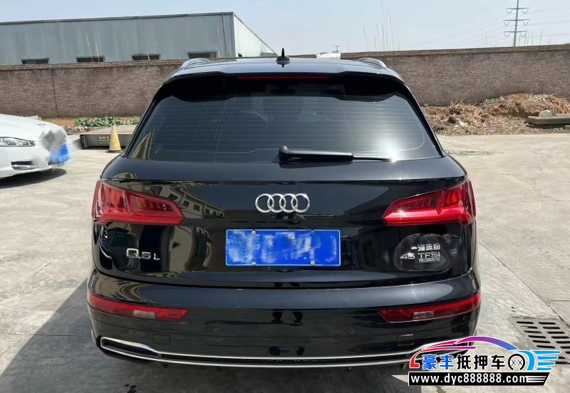 21年奥迪Q5轿车抵押车出售