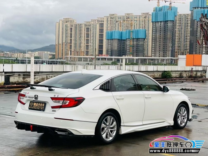 21年本田雅阁轿车抵押车出售