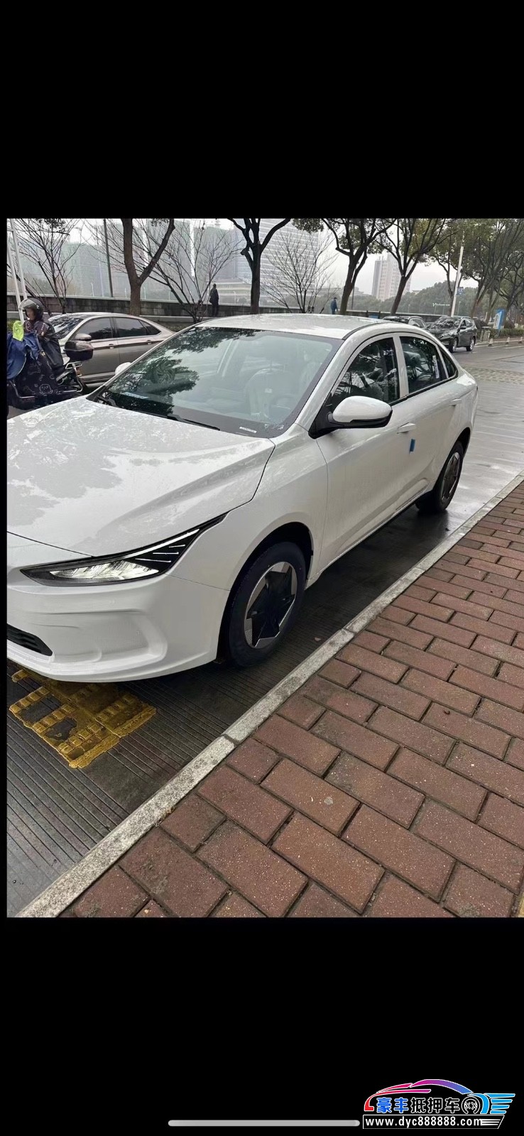 24年吉利几何轿车抵押车出售