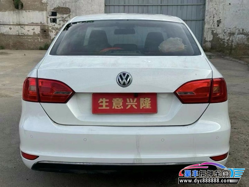 13年大众速腾轿车抵押车出售