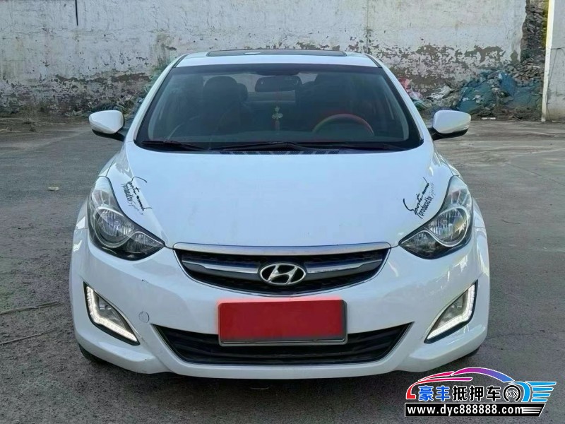 15年现代朗动轿车抵押车出售