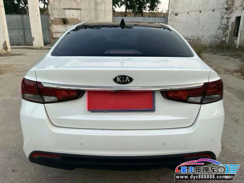 19年起亚K4轿车抵押车出售