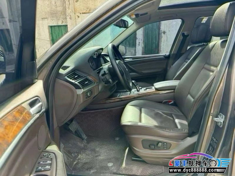 14年宝马X5轿车抵押车出售