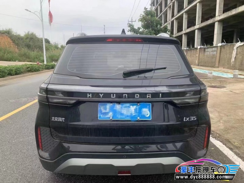 21年现代ix35轿车抵押车出售