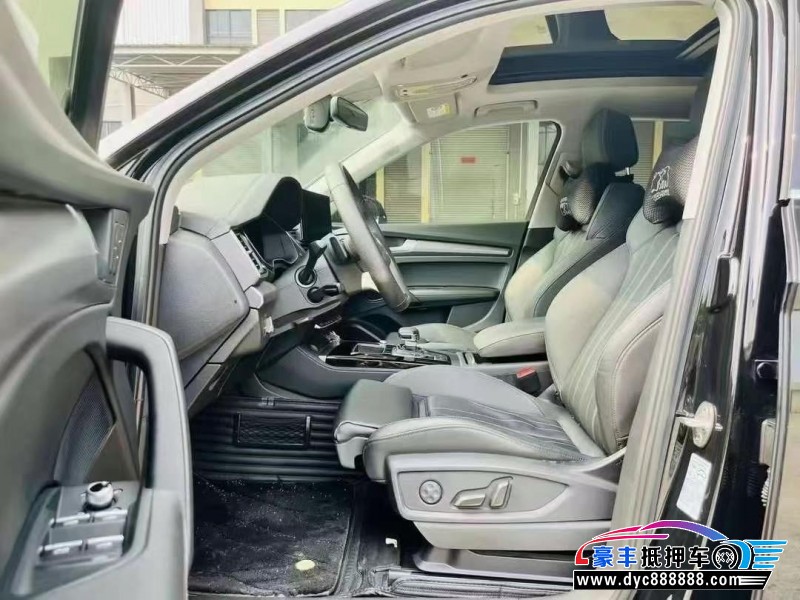 21年奥迪Q5轿车抵押车出售