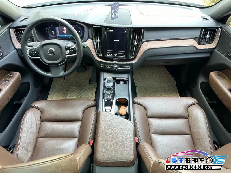 22年沃尔沃XC60轿车抵押车出售