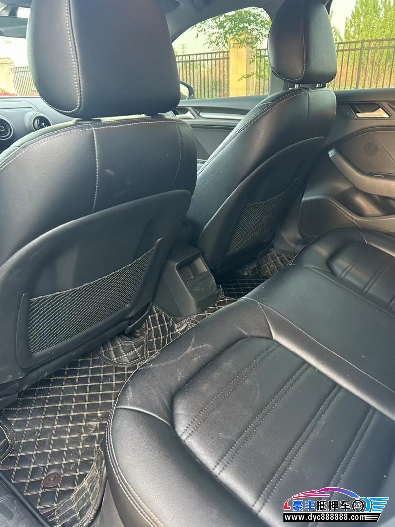 19年奥迪A3轿车抵押车出售