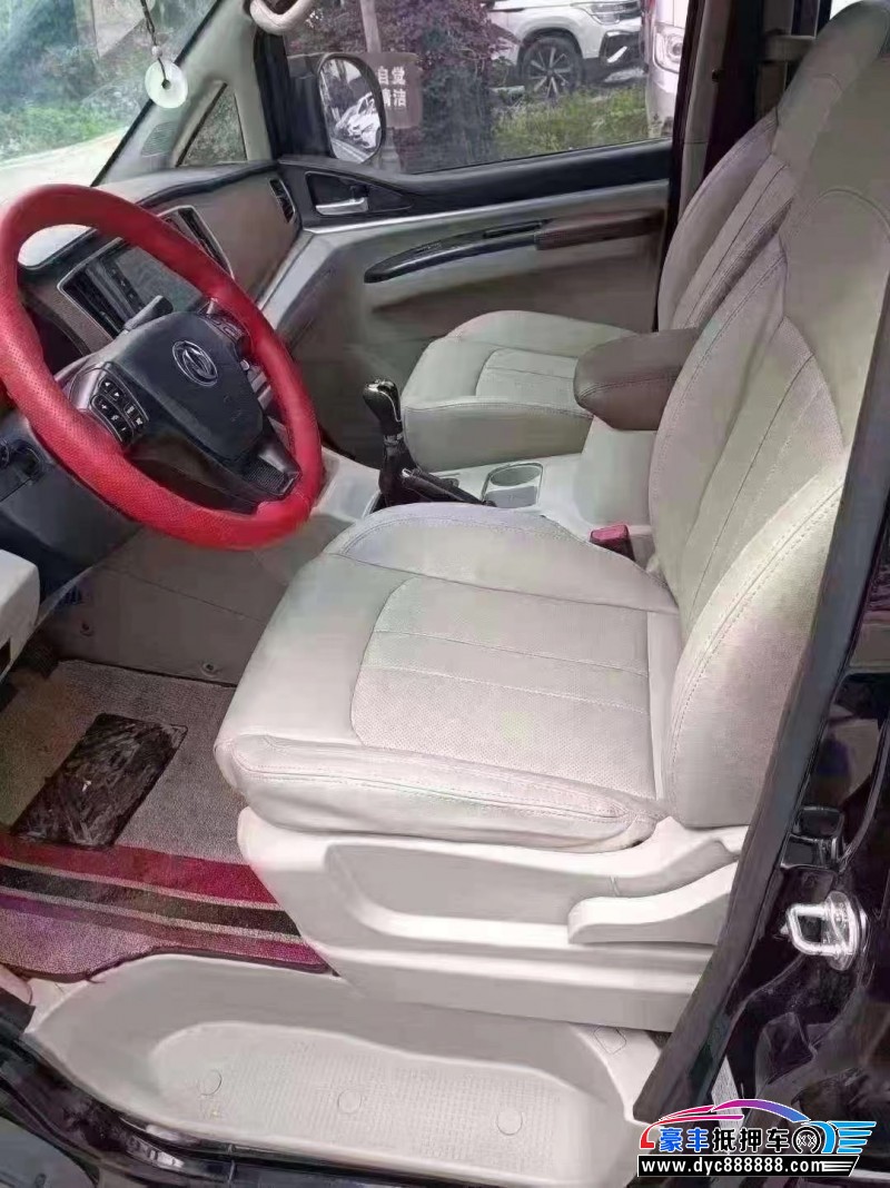 21年东风风行菱智轿车抵押车出售