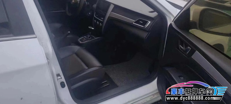 18年奔腾B30轿车抵押车出售