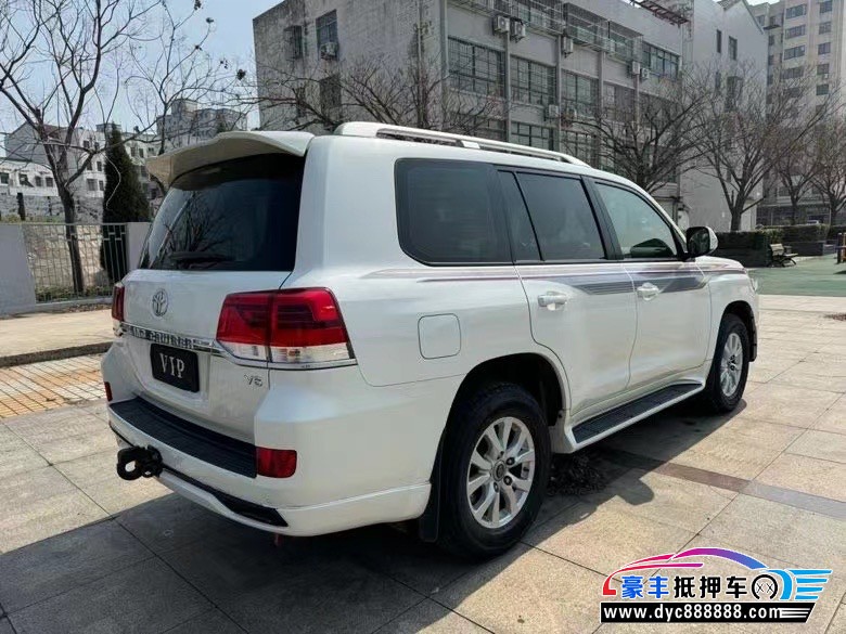 18年丰田兰德酷路泽（陆巡）轿车抵押车出售