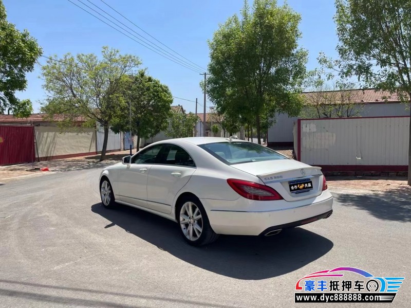 14年奔驰CLS轿车抵押车出售