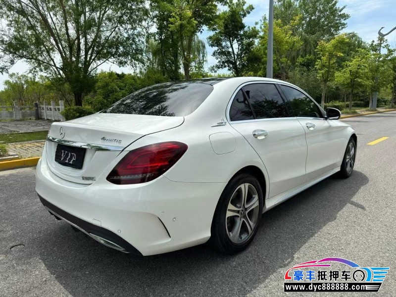 20年奔驰C轿车抵押车出售
