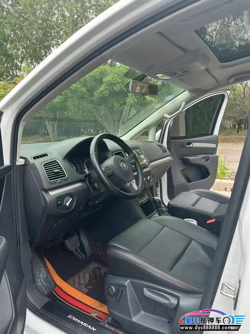 17年大众夏朗轿车抵押车出售