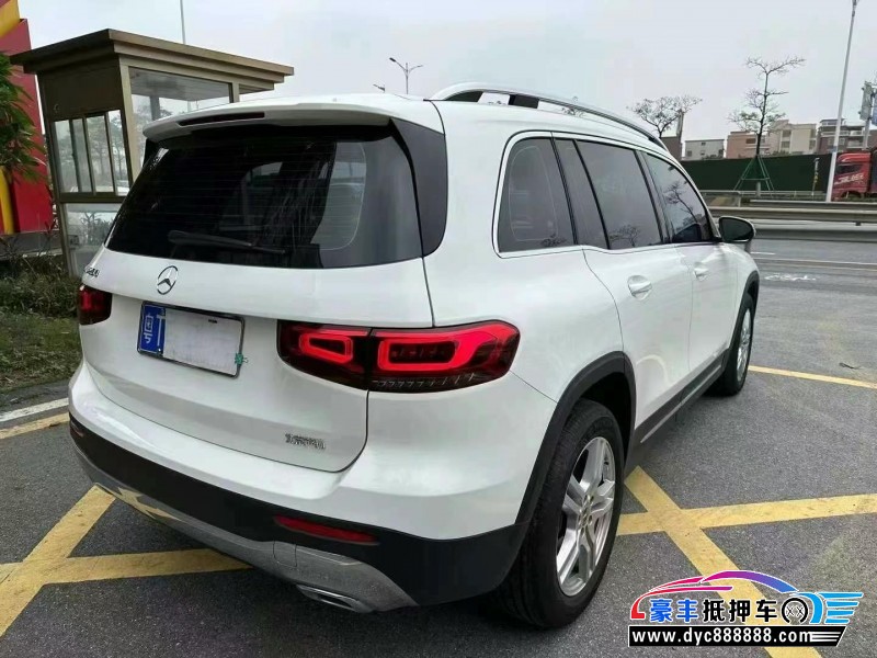 23年奔驰GLB轿车抵押车出售