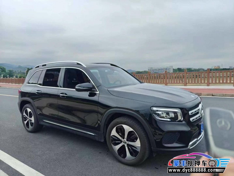 23年奔驰GLB轿车抵押车出售