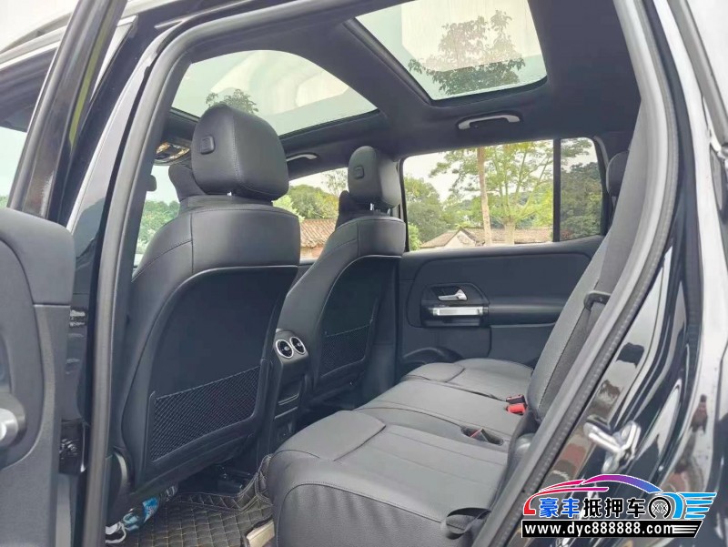 23年奔驰GLB轿车抵押车出售